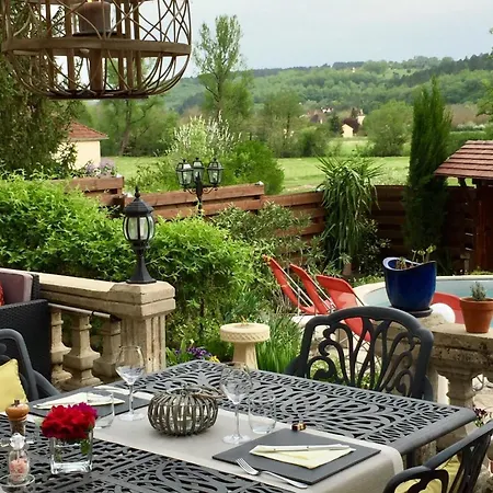 B&B La Belle Demeure Proche Sarlat 4*