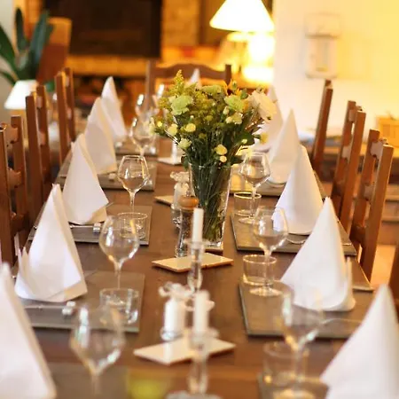 La Belle Demeure Proche Sarlat Bed & Breakfast