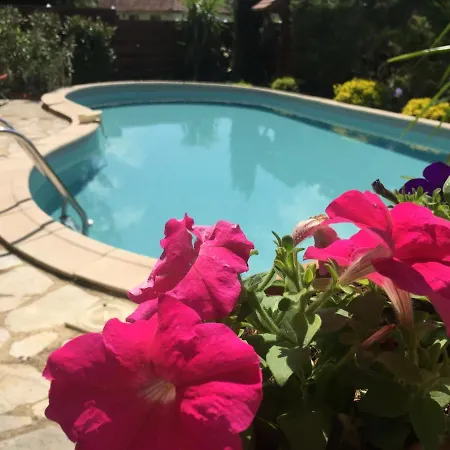 Bed & Breakfast La Belle Demeure Proche Sarlat 4*
