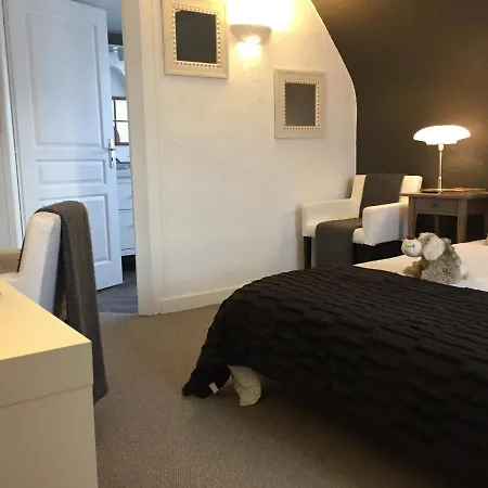 La Belle Demeure Proche Sarlat Bed & Breakfast 3*