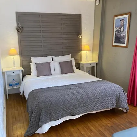 B&B La Belle Demeure Proche Sarlat 4*