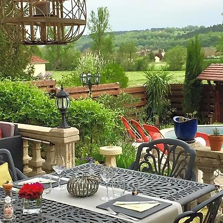 La Belle Demeure Proche Sarlat Bed & Breakfast 4*