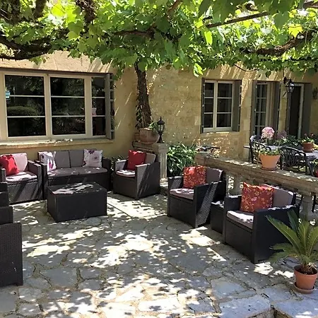 La Belle Demeure Proche Sarlat Bed & Breakfast 4*