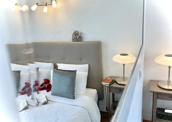 La Belle Demeure Proche Sarlat Bed and breakfast 3*